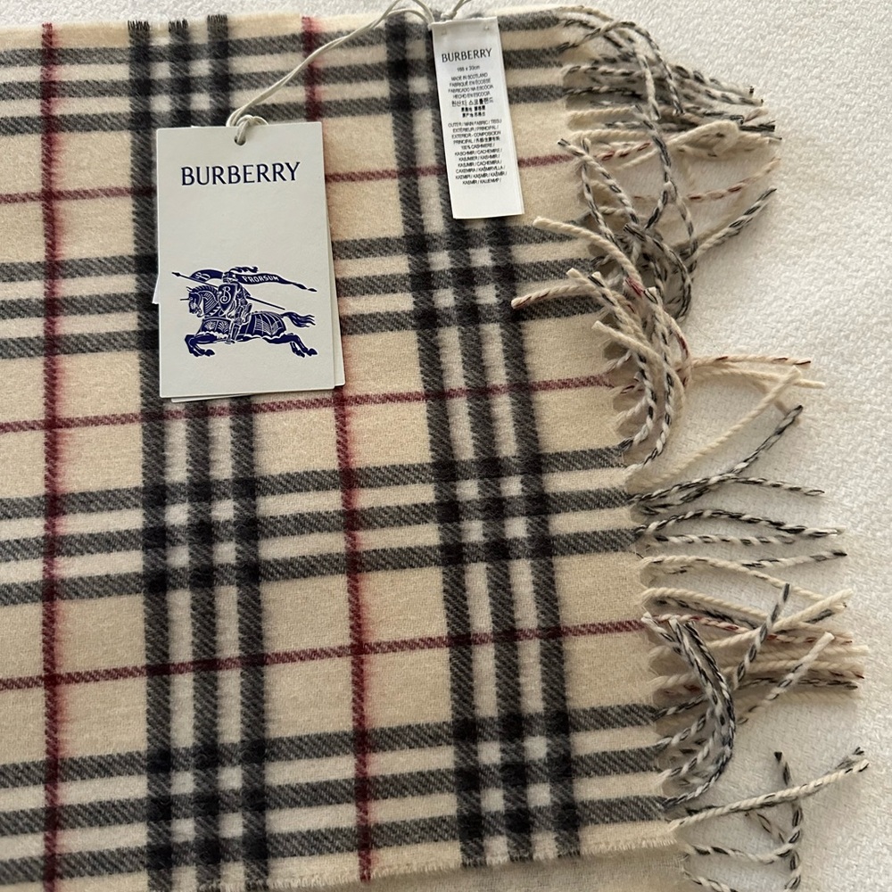Burberry cashmere scarf